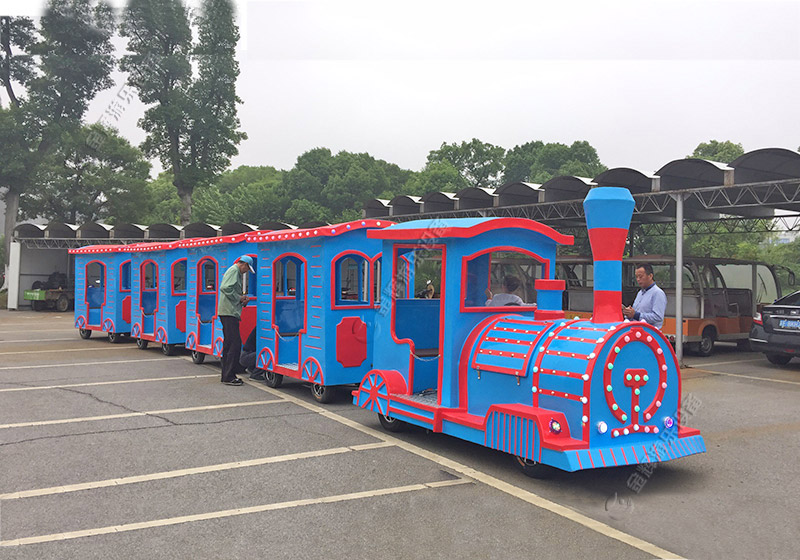 景區(qū)觀光小火車定制廠家-小火車熱銷款式